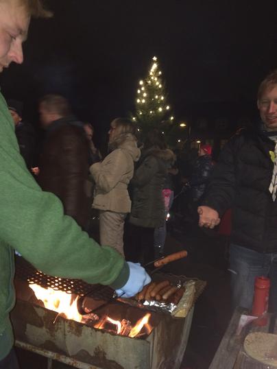 God stemning rundt grillen God stemning rundt grillen