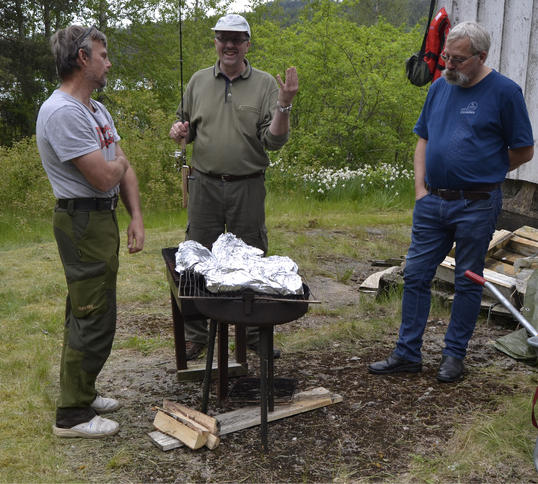 Grilling ørret Klaus - Jens Arnfinn - Helge Grilling ørret Klaus - Jens Arnfinn - Helge